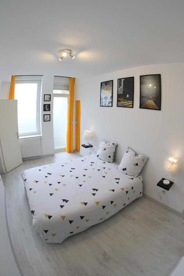 Sympathique Logement En Centre Ville ヴェルダン・シュル・ムーズ エクステリア 写真